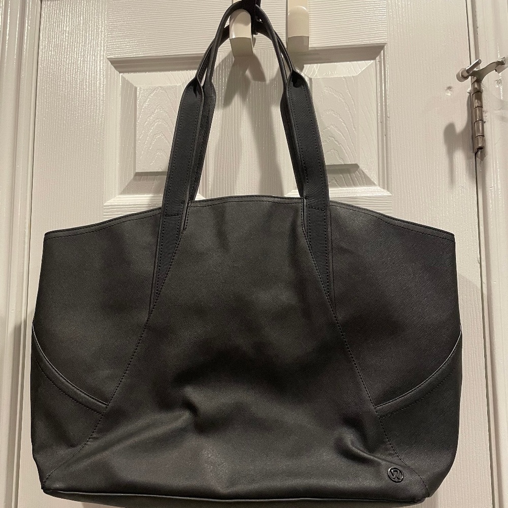 Lululemon -All Day Tote- Go Wild- Extra Large Black Tote Gym Bag